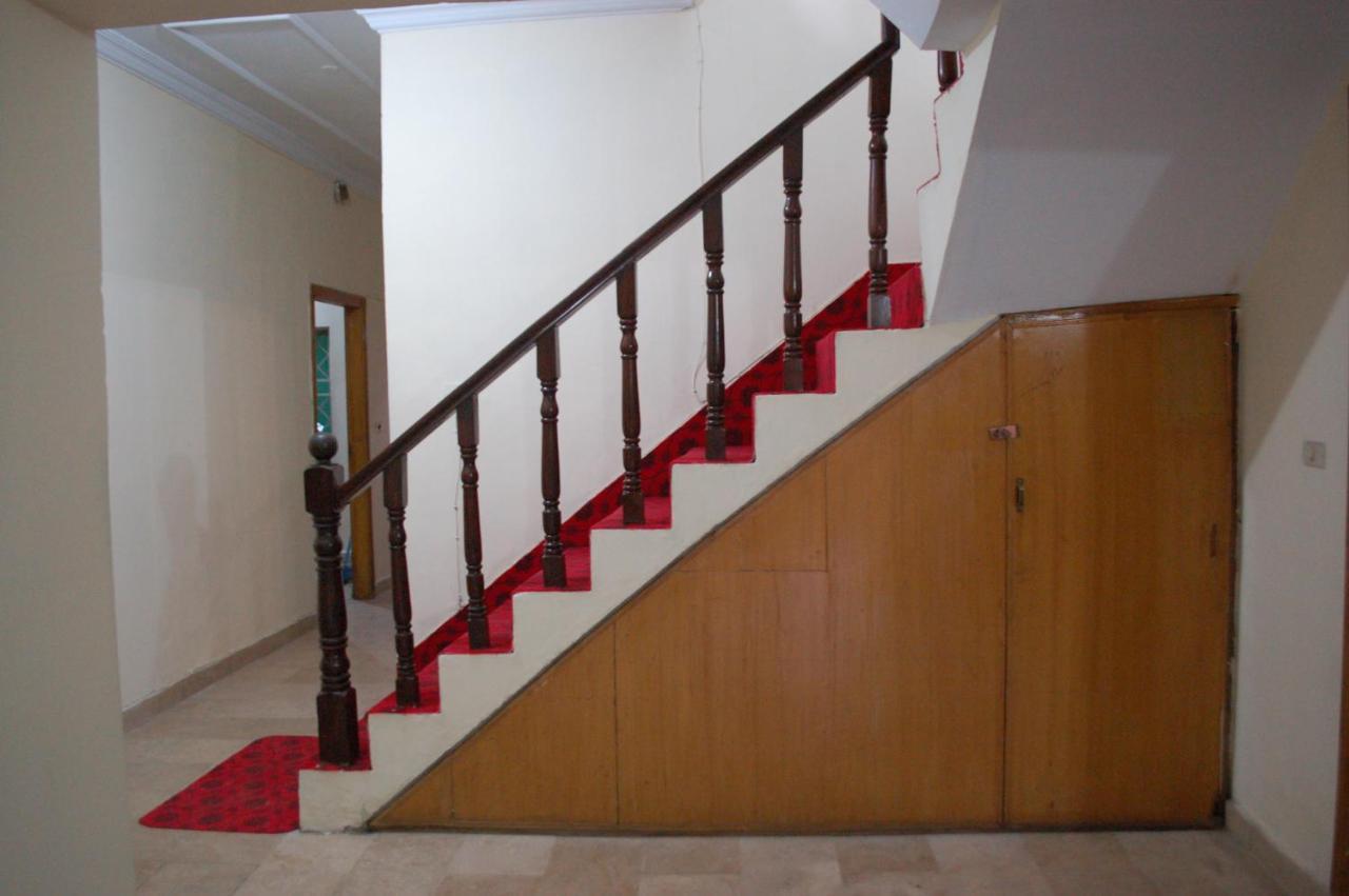 Khyber Inn Islamabad Exterior photo
